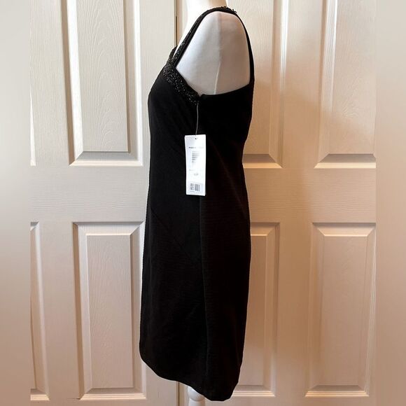 BLACK COCKTAIL DRESS SLEEVELESS WITH BEADED NECKLINE SIZE 6P NWT - Picture 5 of 9